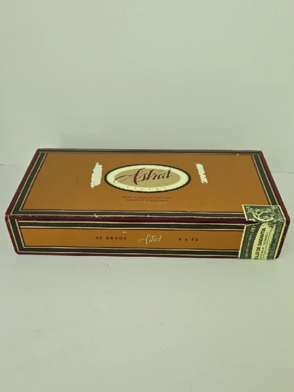 Vintage Astral Empty Cigar Craft Box Beso Flip Top